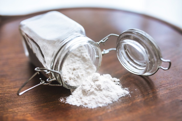 flour-powder-wheat-jar